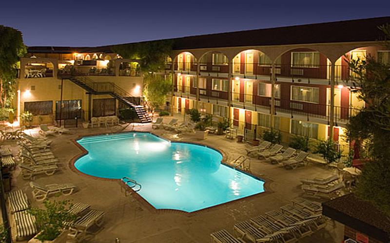 mardi gras hotel & casino