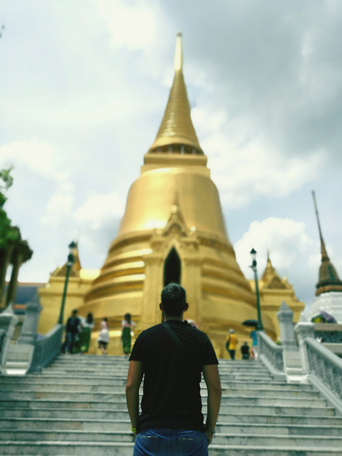 泰國自由行禮儀：入寺衣著端莊、要除鞋
