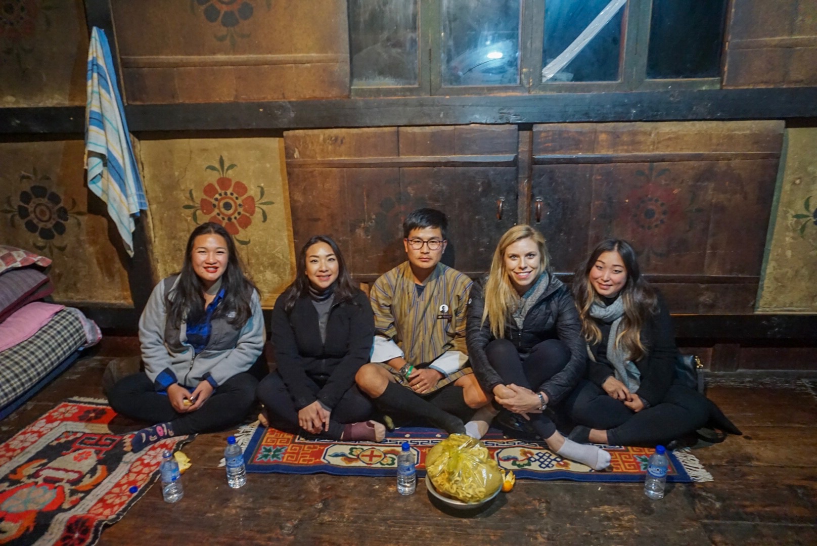 到不丹導遊家作客