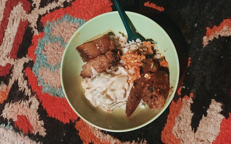 Homecooked Bhutanese dinner - fatty meat, emadatse, rice by Loan Vu @lanavoo