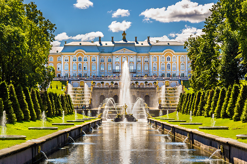 Fountains and grounds of Peterhof, Saint Petersburg, Russia
