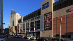 Sabres vs. Canadiens附近的酒店