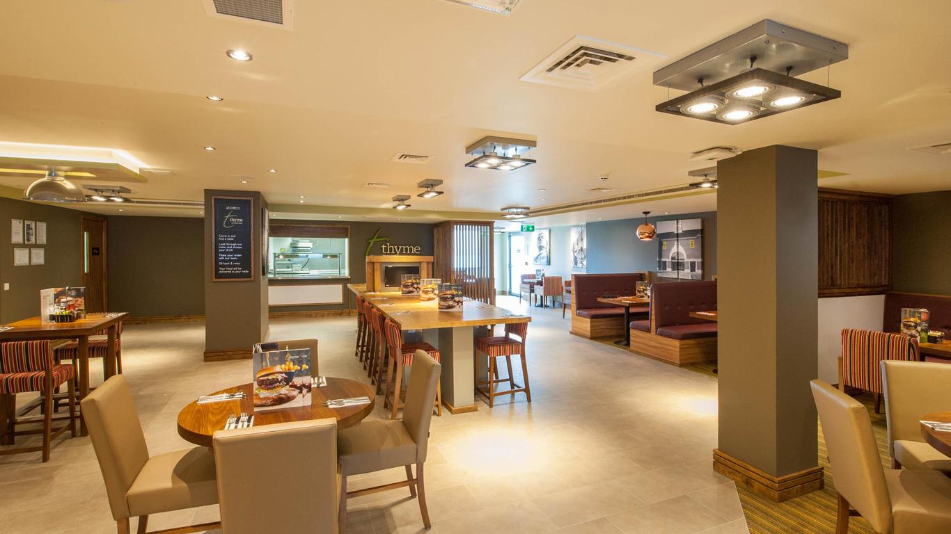Premier Inn London Hendon (The Hyde)