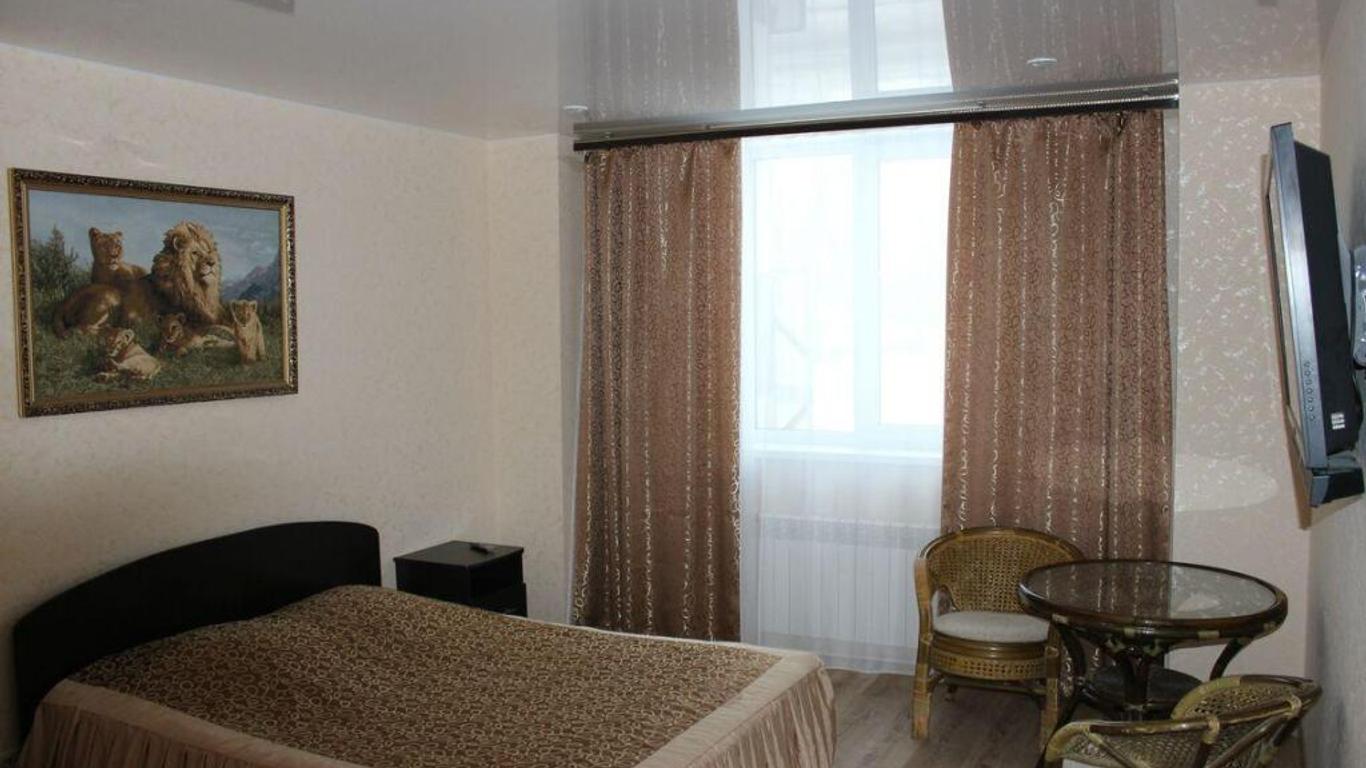 Brooklin Hotel