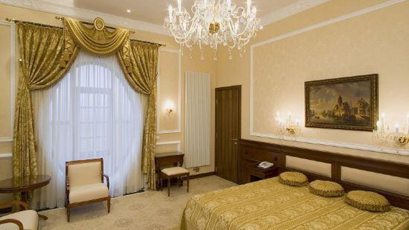Aton Hotel
