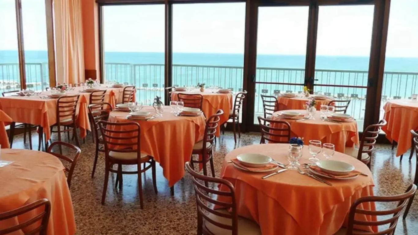 濱海外交飯店