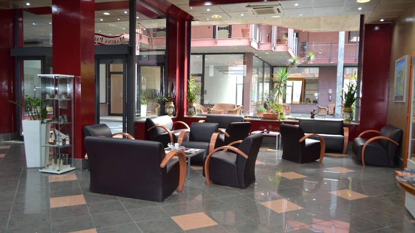 瑪瑞納宮國會大廳酒店 - 阿奇堡