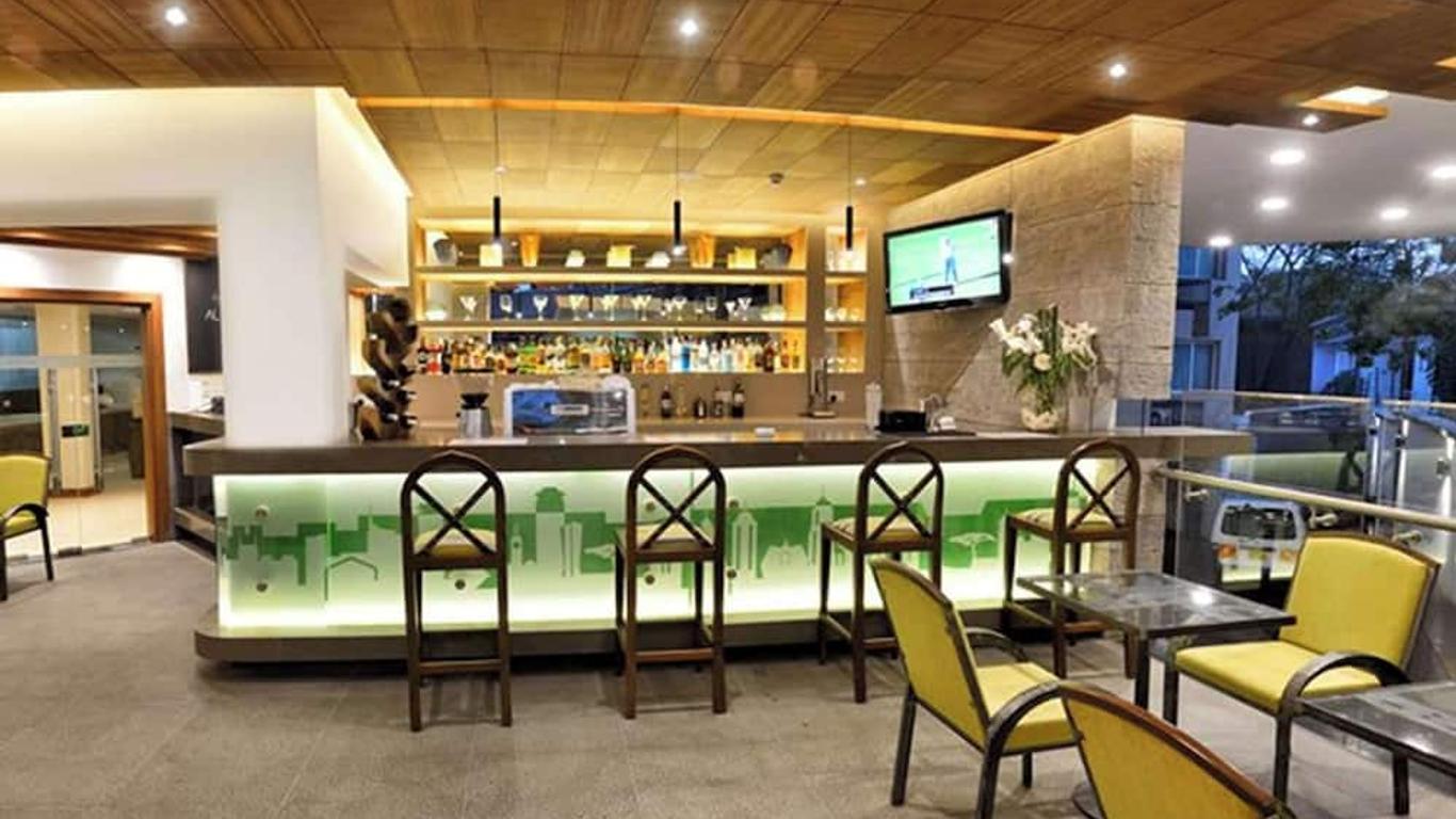 內羅畢澤赫奈利亞門廊酒店 - 奈洛比
