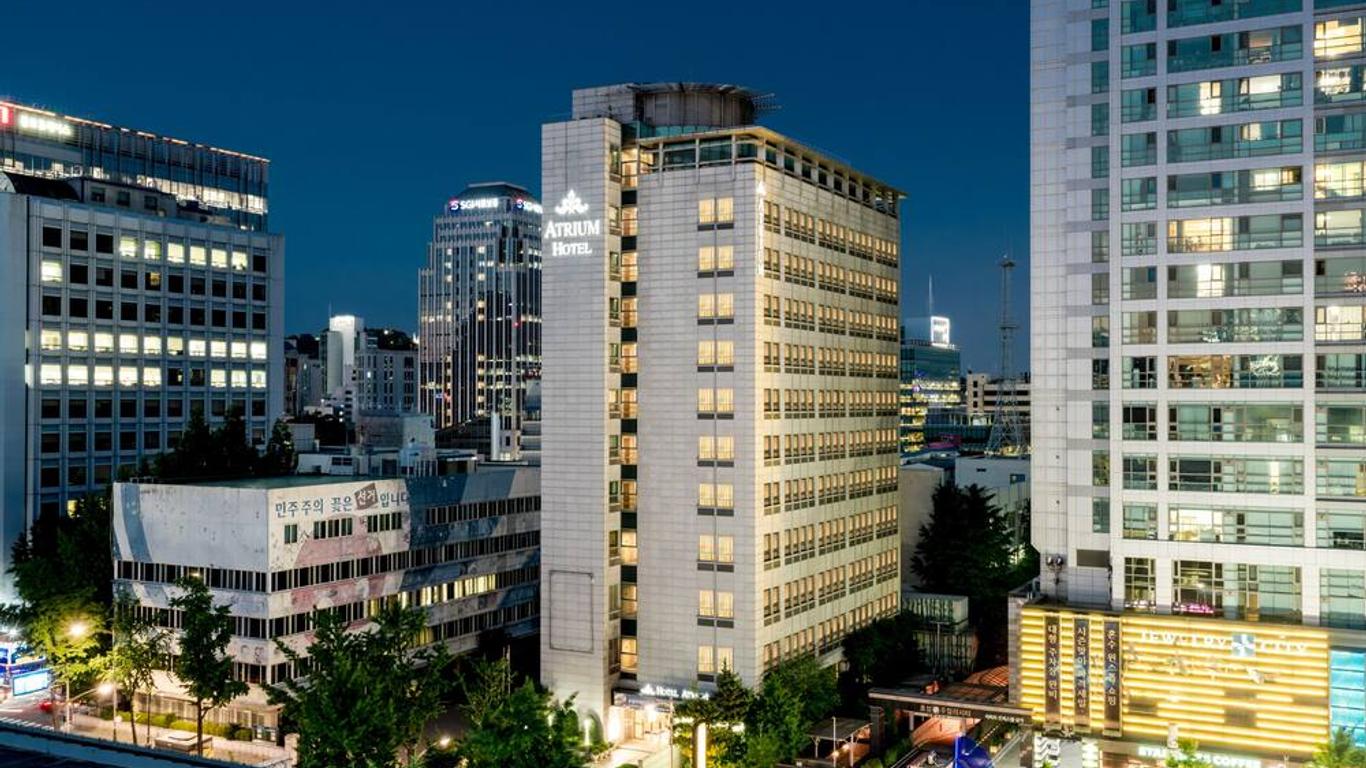 中庭飯店