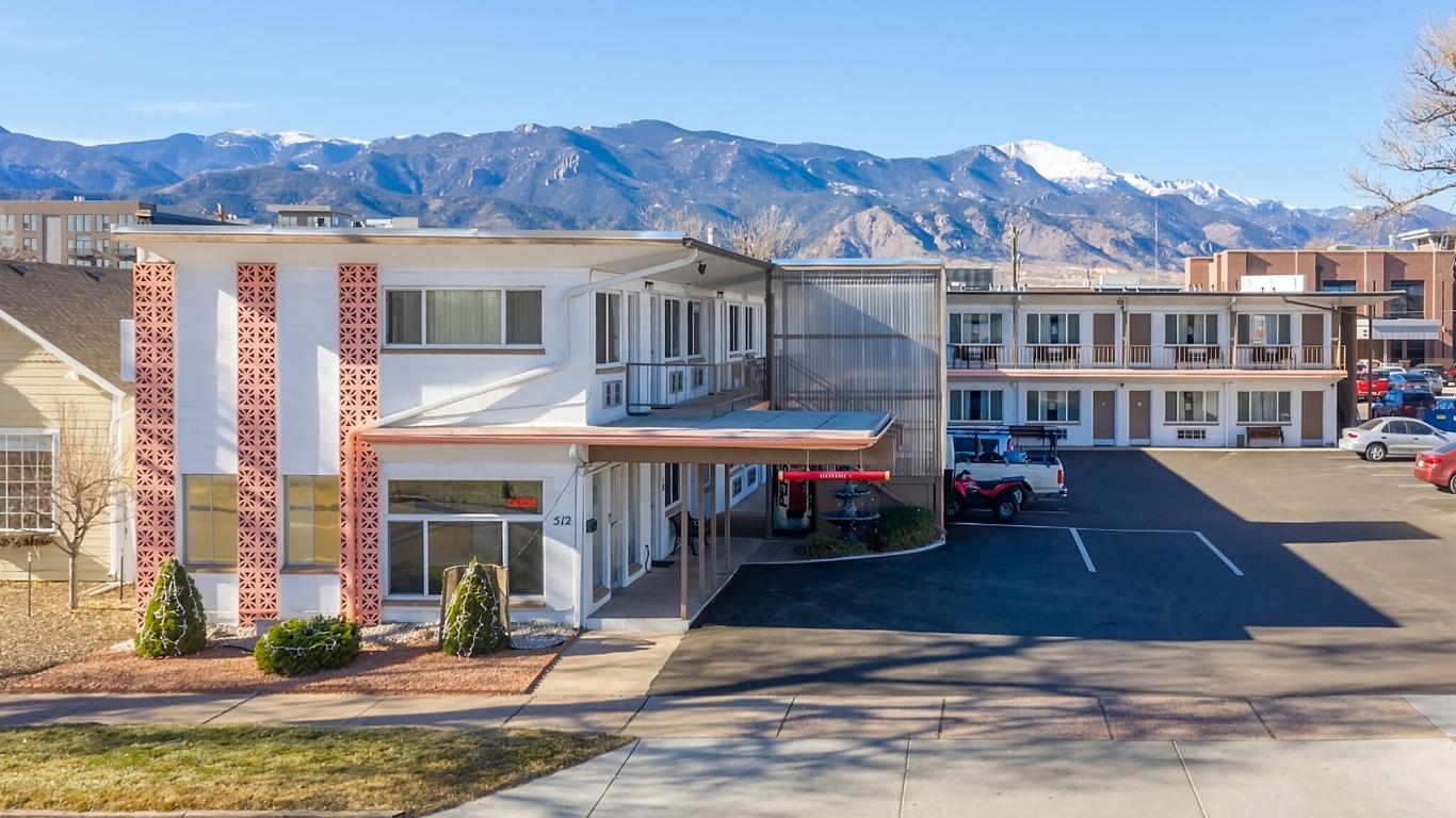 Nevada Flats Hotel