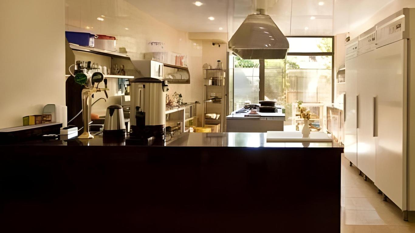 Bliss House Hotel
