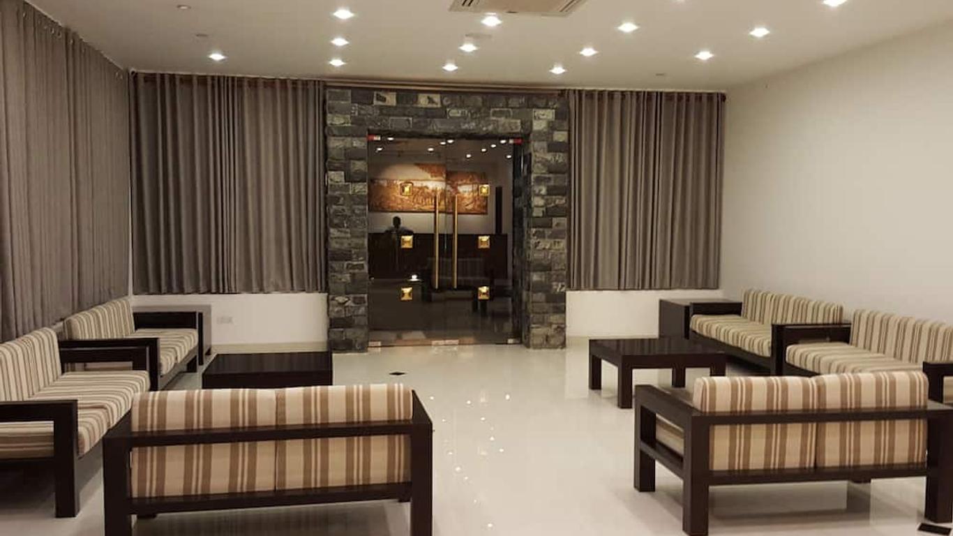 查雅遺址酒店 - 波倫納路瓦