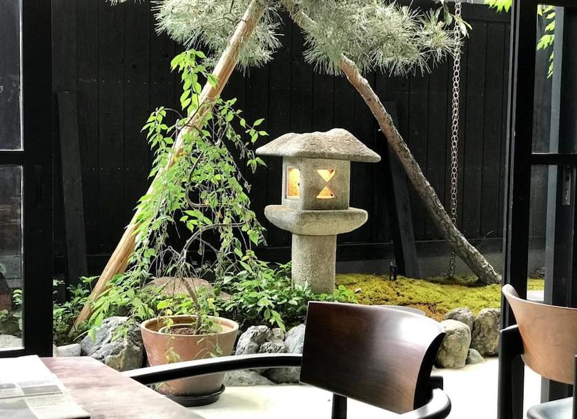 天井 相片