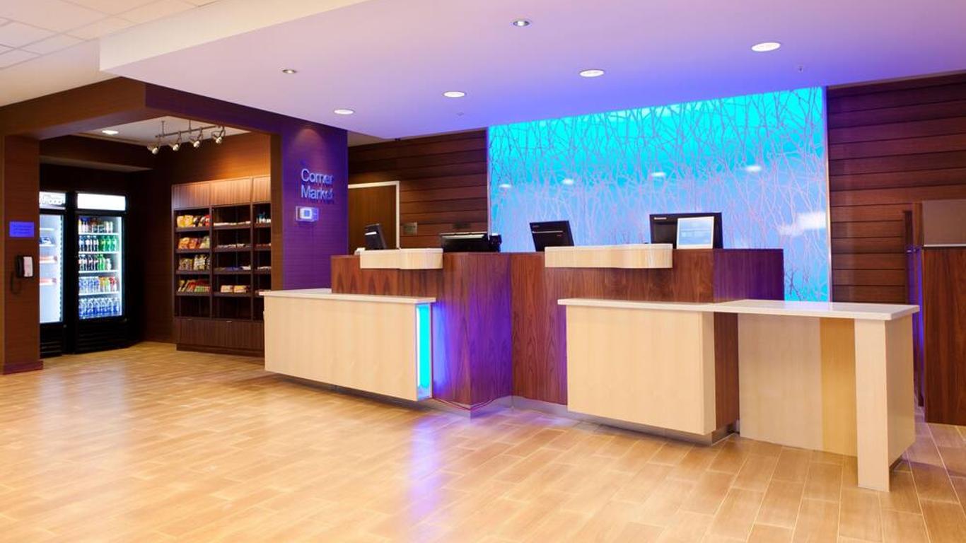 萊斯布里奇費爾菲爾德套房酒店 - 列斯布里居
