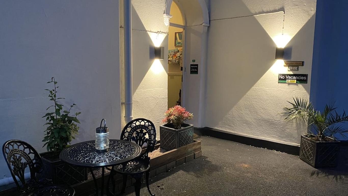 阿賓頓大廈酒店 - 托奇