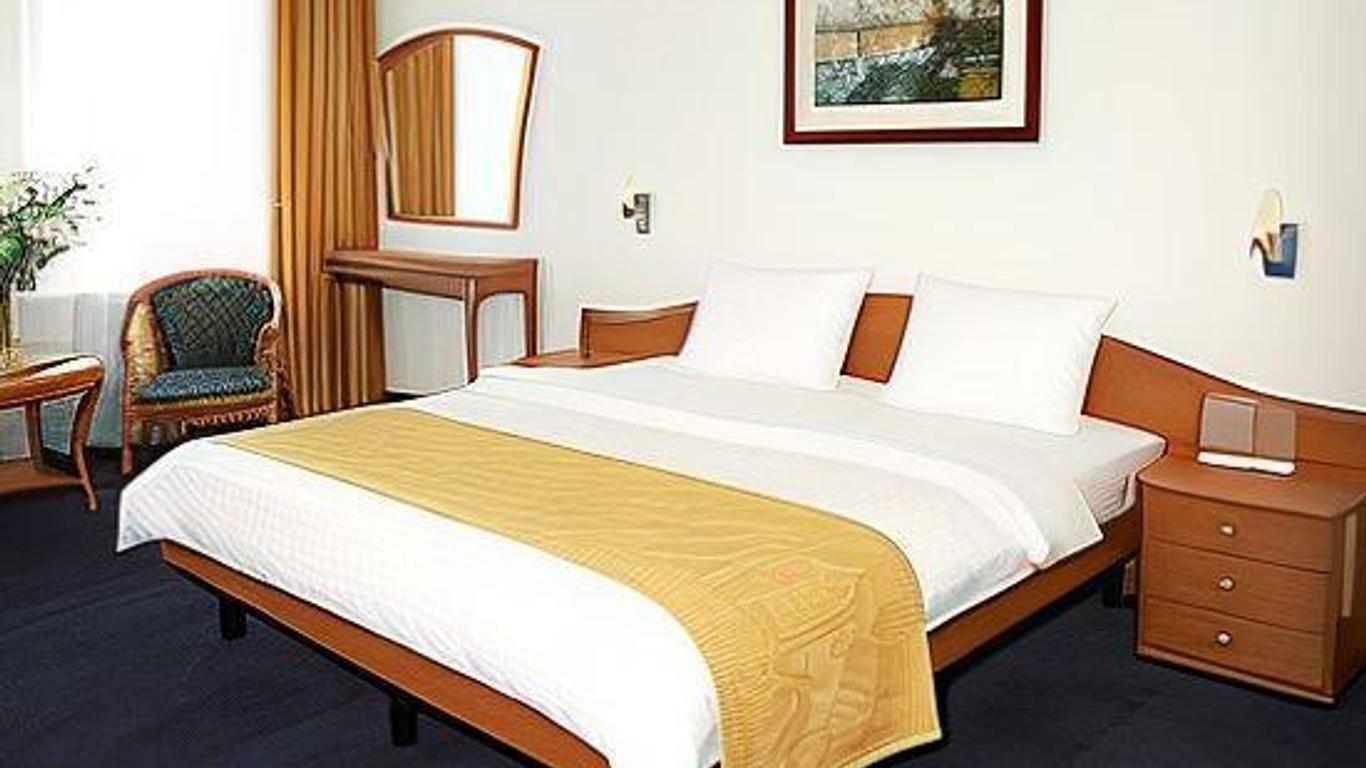 Dom Hotel Classic