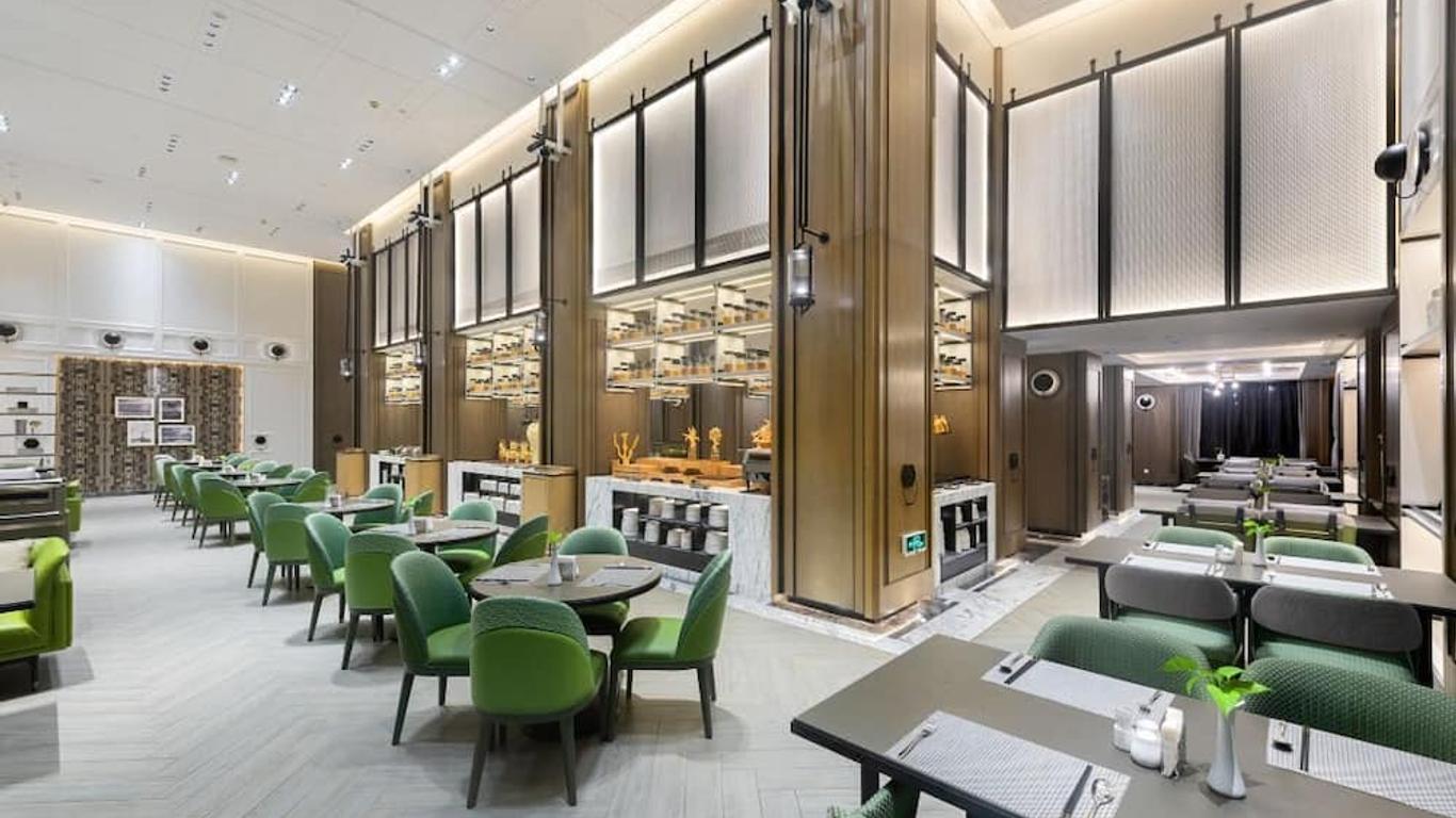 三亞金鳳凰海景酒店