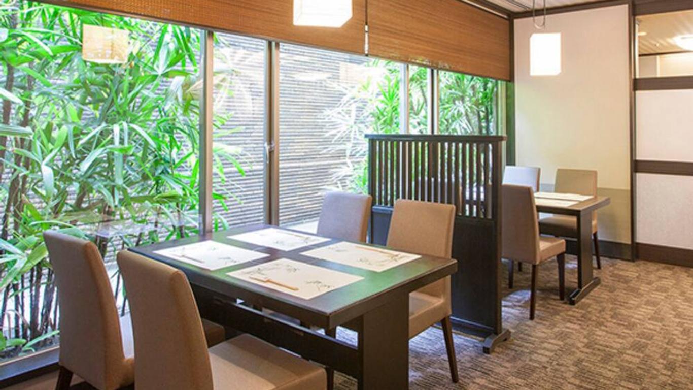 城堡廣場大飯店