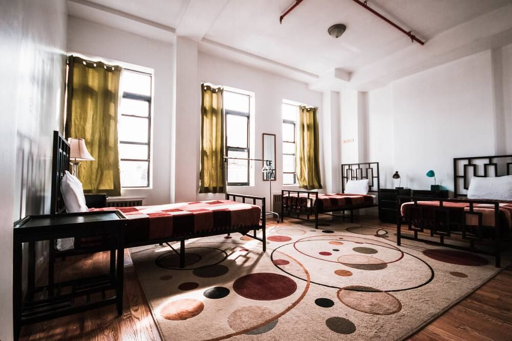 紐約摩爾旅館