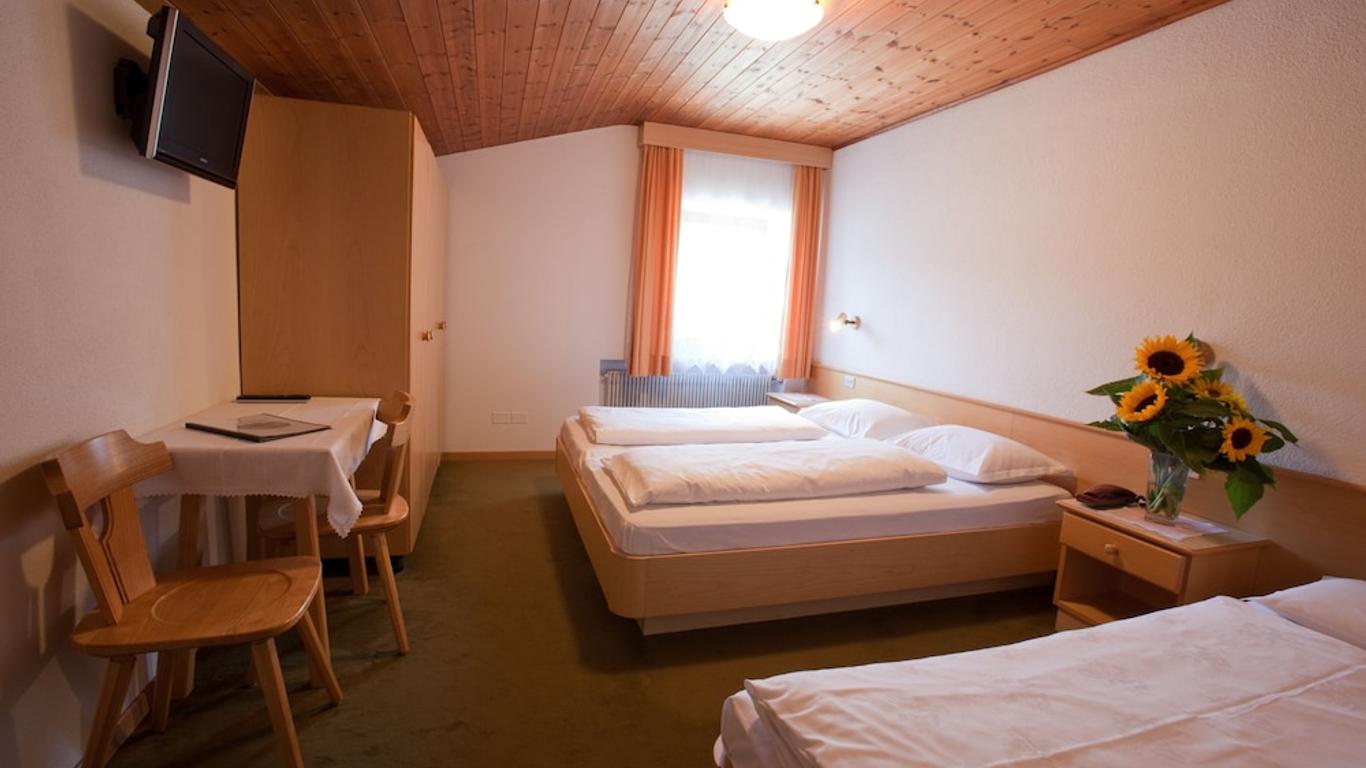 Hotel Ustaria Posta - 巴迪亞