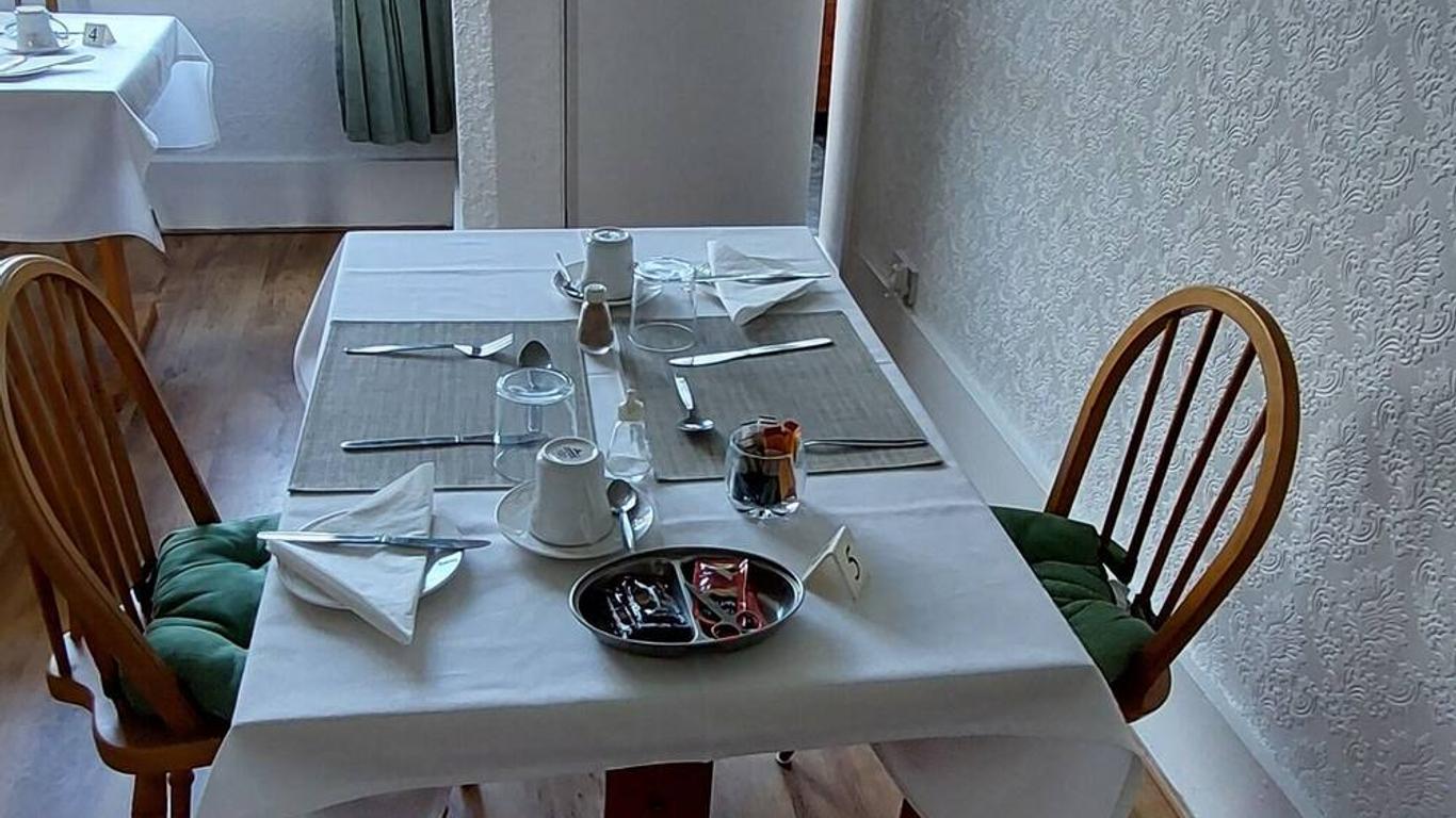格倫納萬旅館