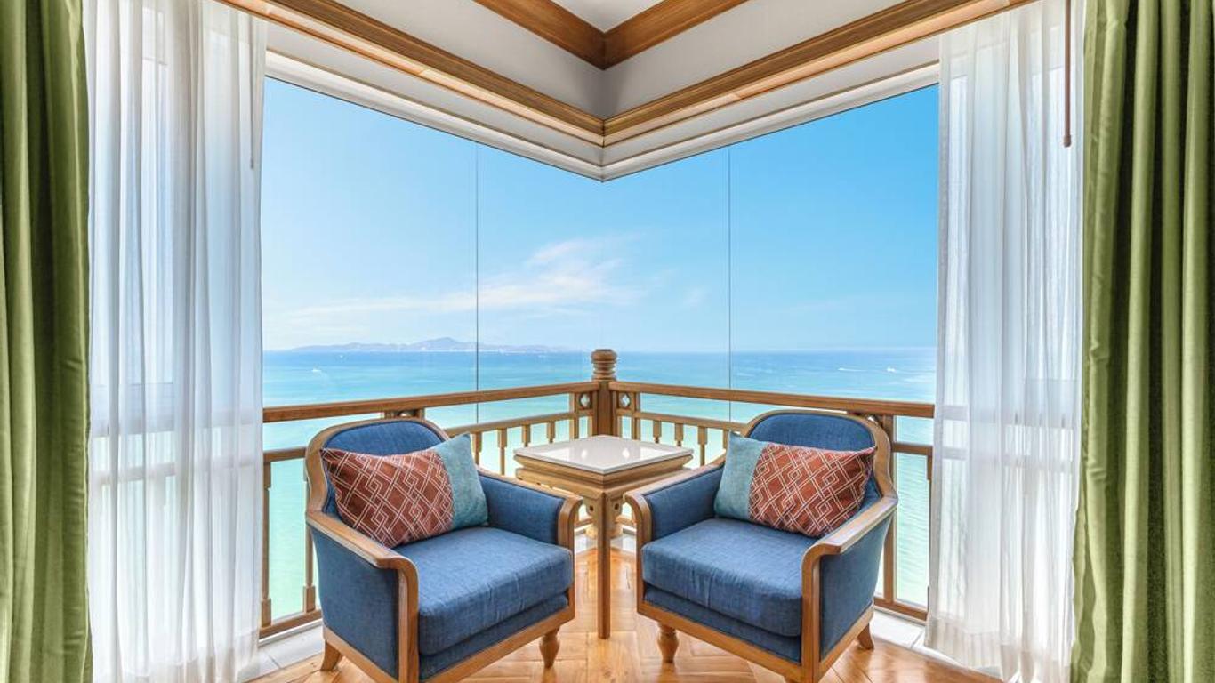 皇家克里夫海灘露台酒店