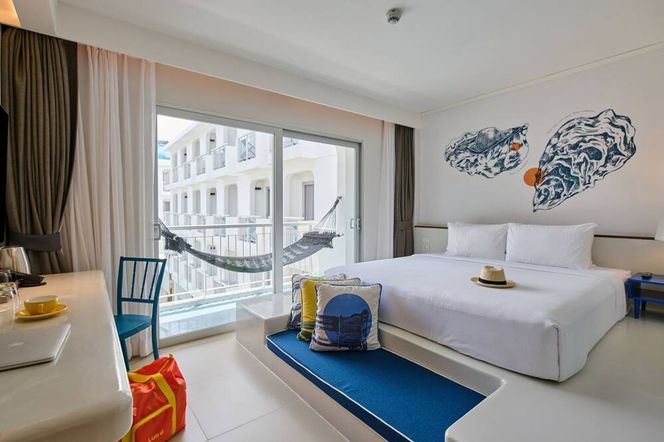 布吉芭東露比酒店 - 巴東