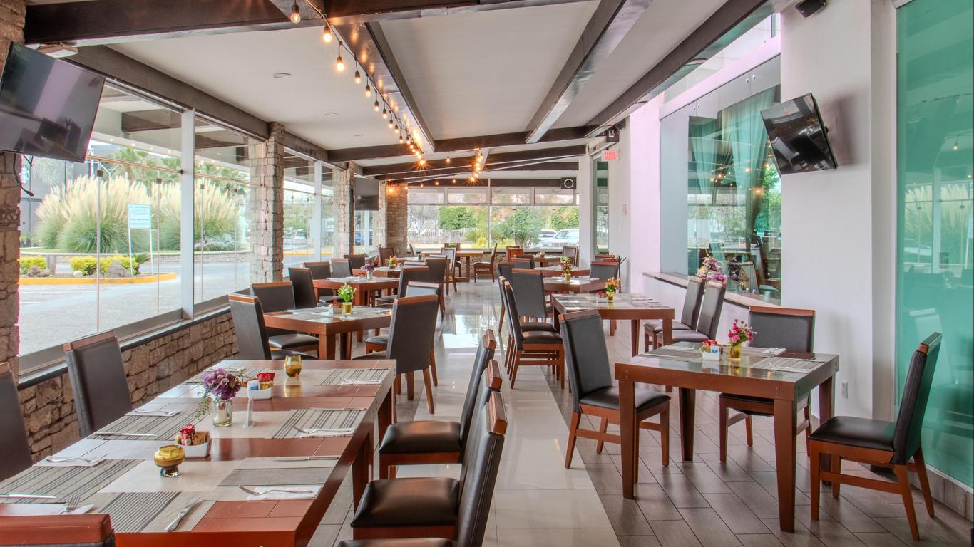克雷塔羅水晶區假日酒店 - 克雷塔羅