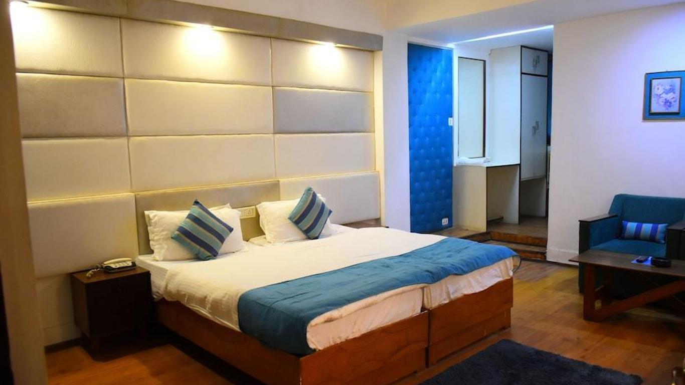 Hotel Samrat