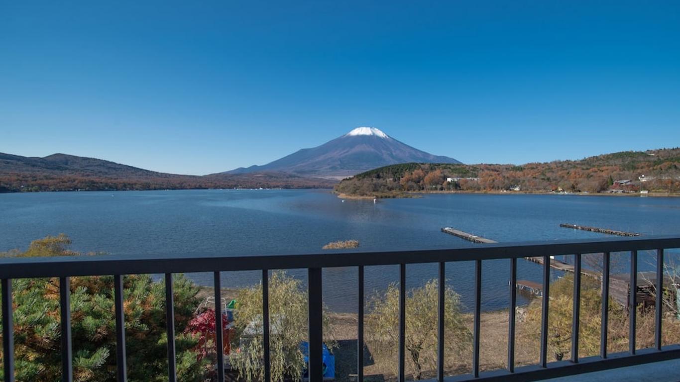 富士波湖濱旅館