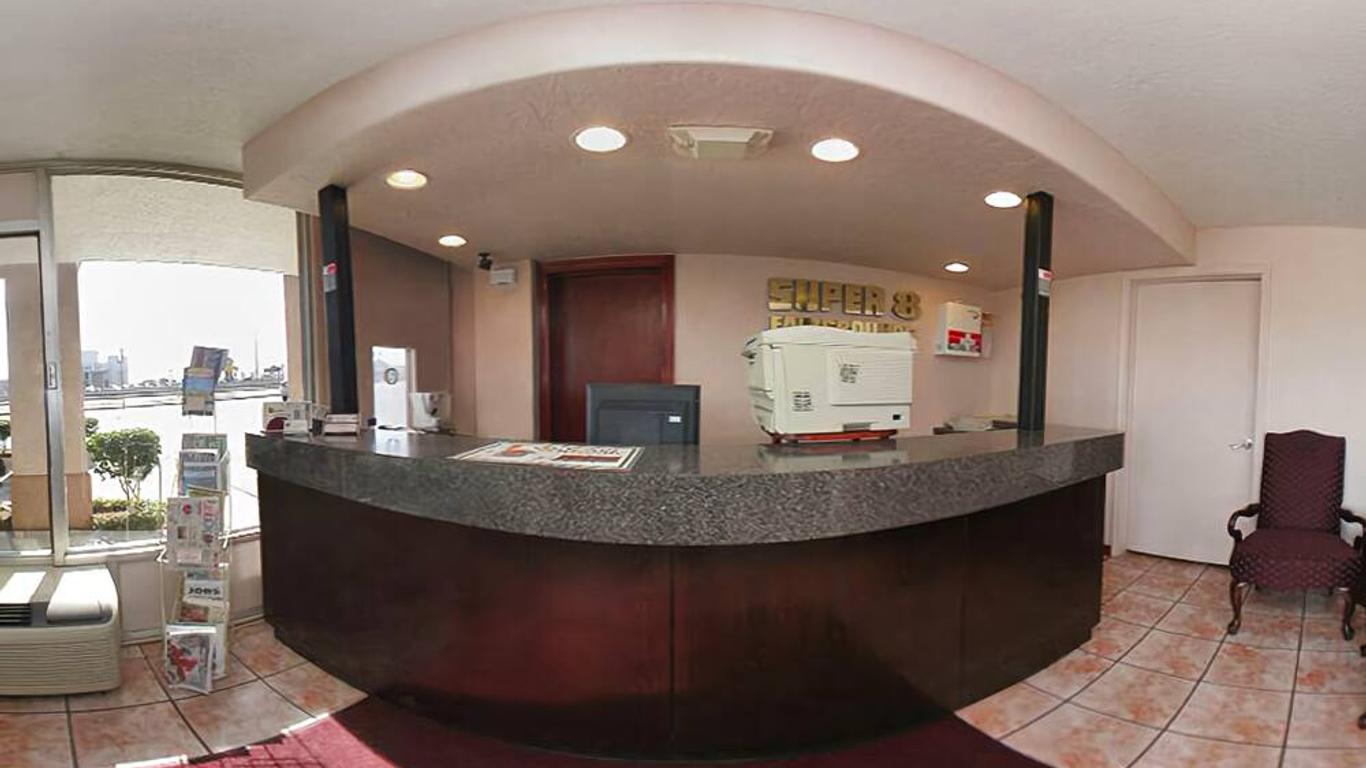 奧克拉荷馬展覽中心速 8 酒店 - 奥克拉荷馬市