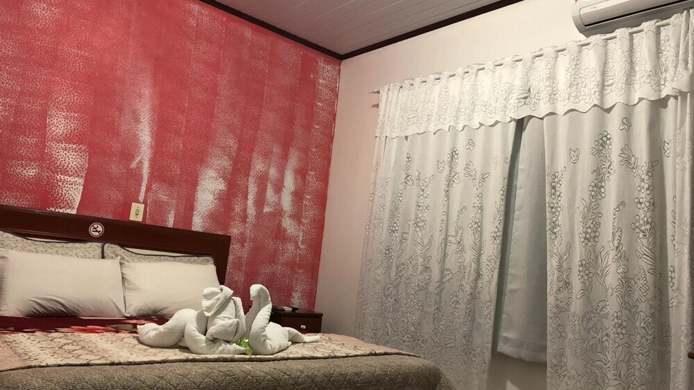 布勒咖啡館旅館