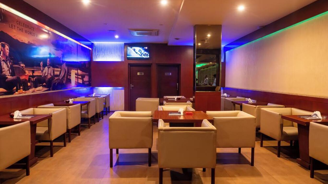 Hotel Cosmos Raj Plaza Jaipur