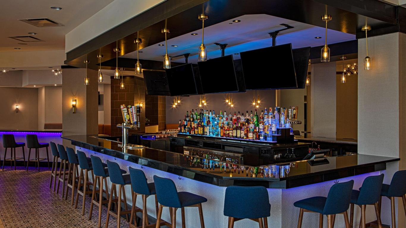 喜來登力登中心愛迪生酒店 - 艾迪遜