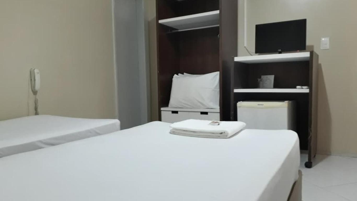 皮奧酒店 - 特雷西納