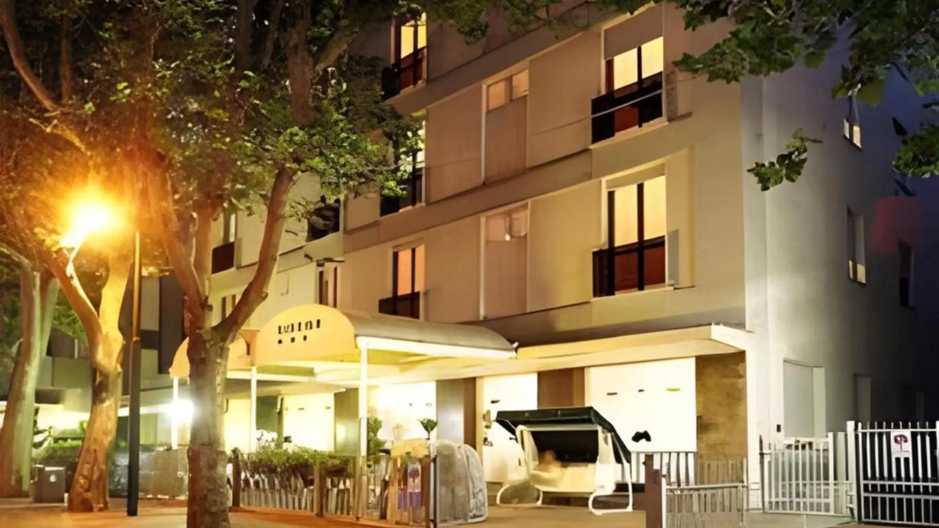 塞麗娜飯店