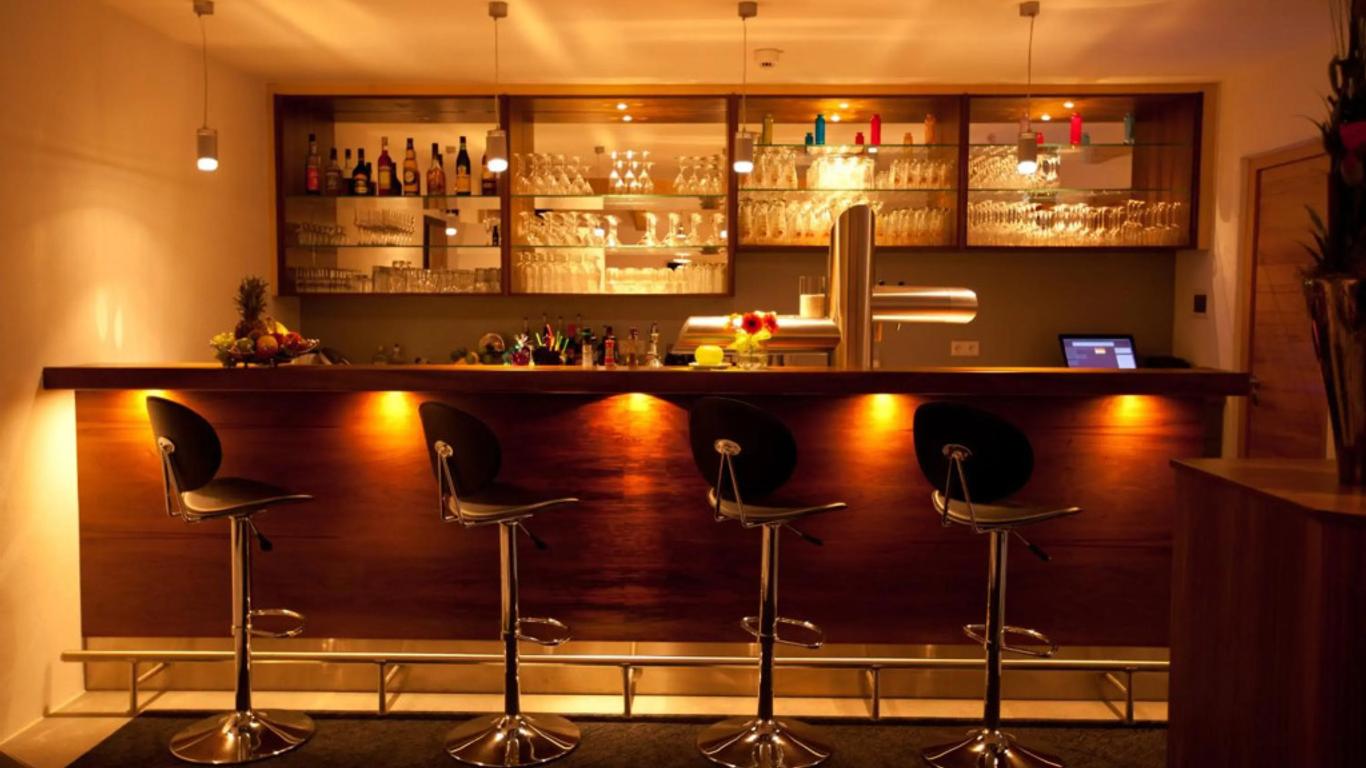 瓦爾德克酒店