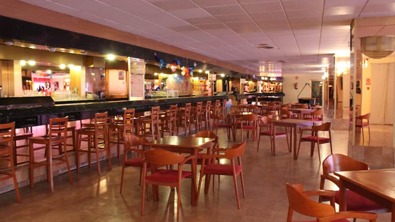 提姆帕萊皇家酒店 - 布拉內斯