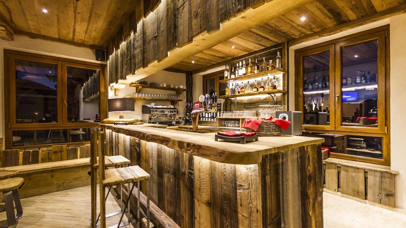 紹澤酒店 - 薩烏切德烏爾克斯