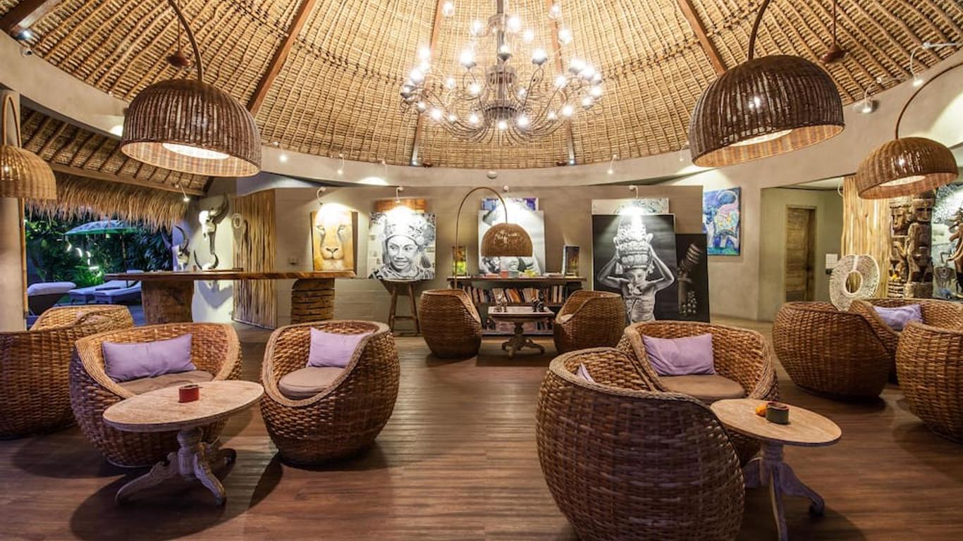 藍色因緣酒店 - 水明漾
