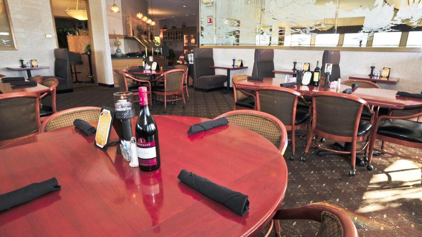 克拉馬斯瀑布西爾洛套房酒店 - 克拉馬斯瀑布