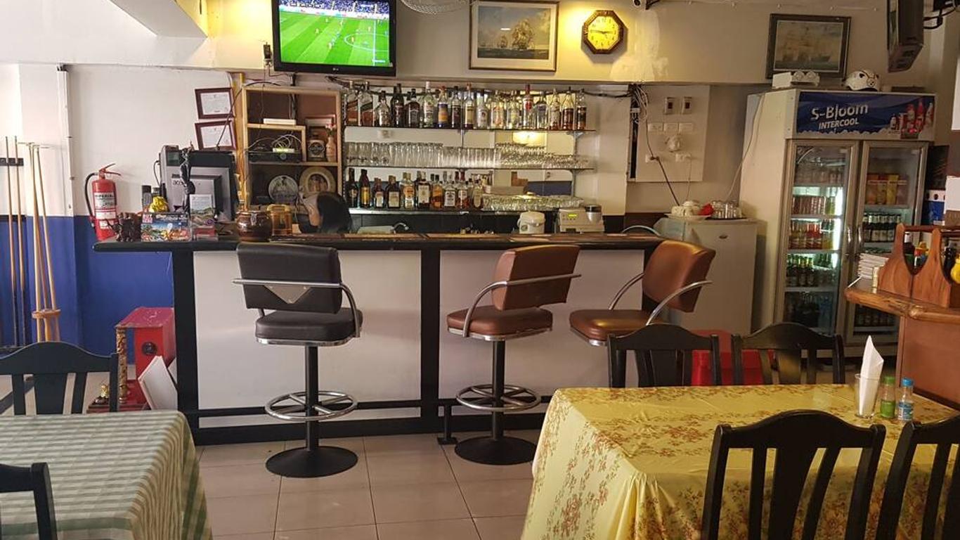 森德曼飯店及運動酒吧