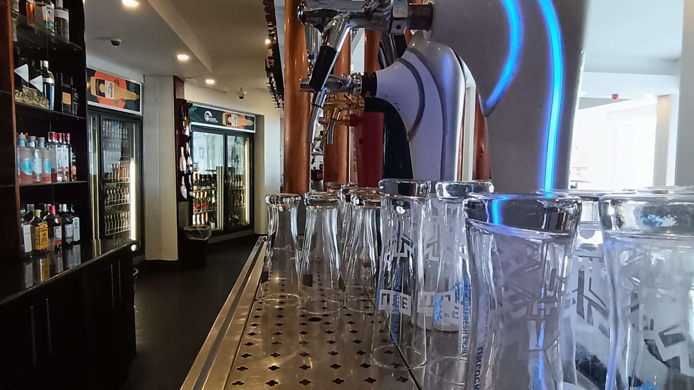 藍瀉湖會議中心酒店 - 東倫敦
