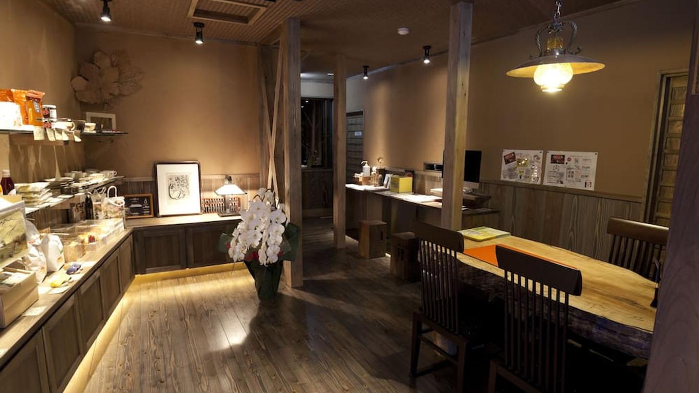 阿蘇内牧溫泉御料理旅館親和苑