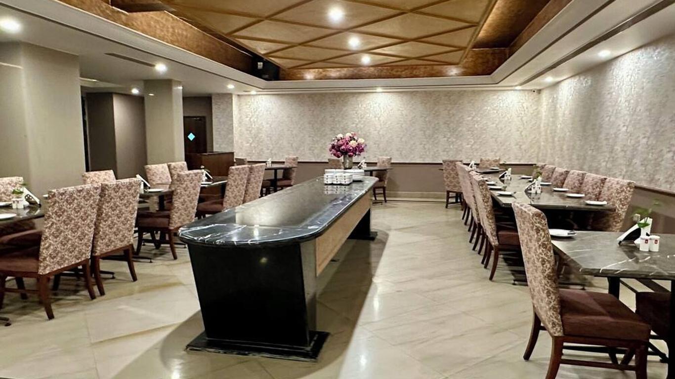 瑞提茲廣場酒店 - 阿姆利則