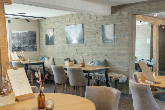 布萊加餐廳及客房旅館