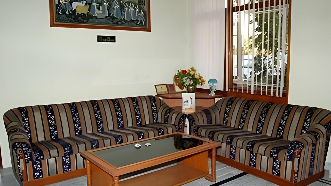Hotel Surbhi Palace