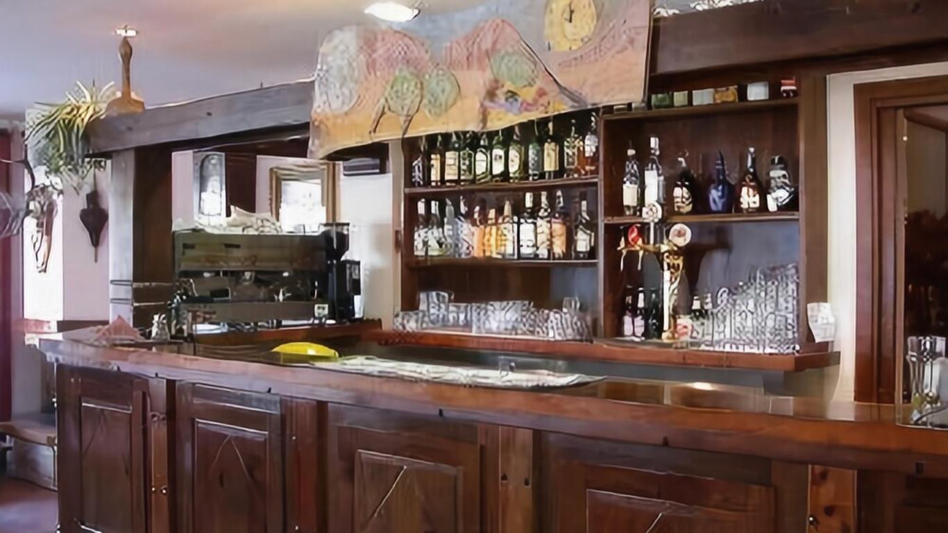 格蘭博斯克公園酒店 - 薩烏切德烏爾克斯