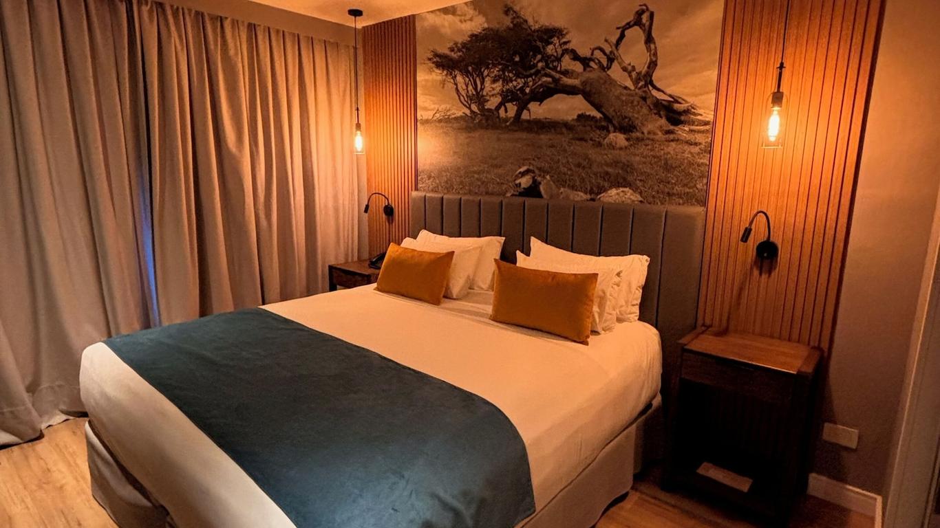 奧拓安迪諾酒店 - 烏斯華雅