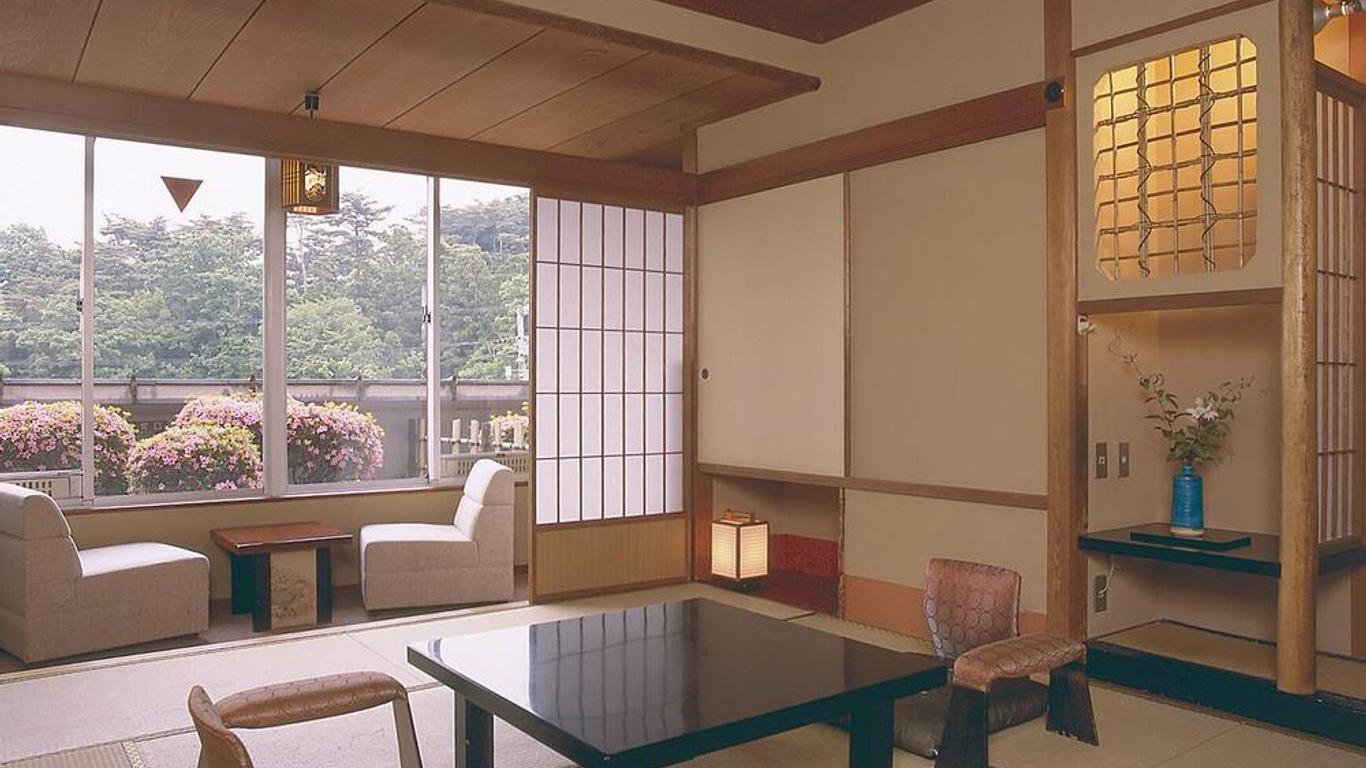 雄山閣 - 加賀